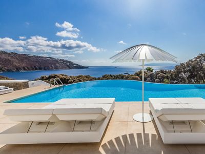 “South Cove Dream” by Aqualiving Villas