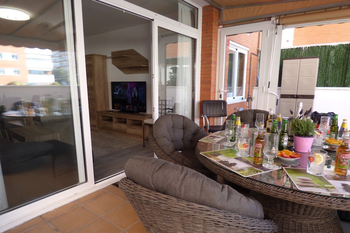 NextHome “Pool & Terrace” gallery image 4