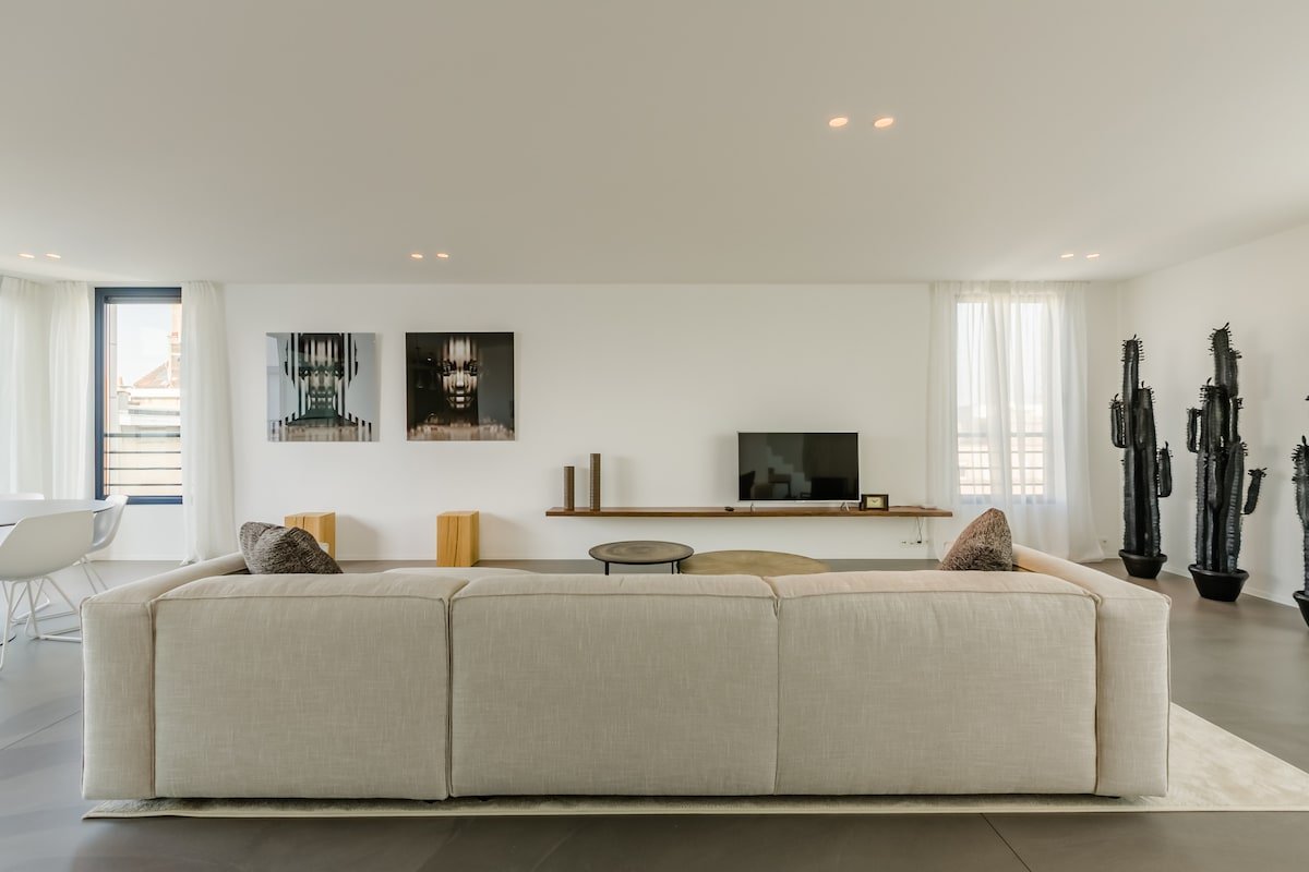 Nouveau Loft/Duplex/Penthouse élégant (Apt 6) gallery image 4