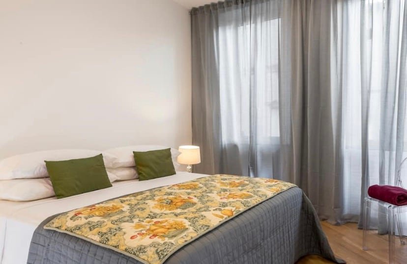 Downtown Blossom with terrace close to Navona Sq gallery image 4