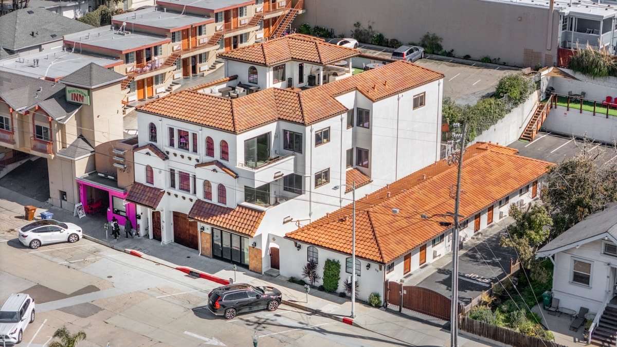 Luxury Oceanview Compound for 30 gallery image 4