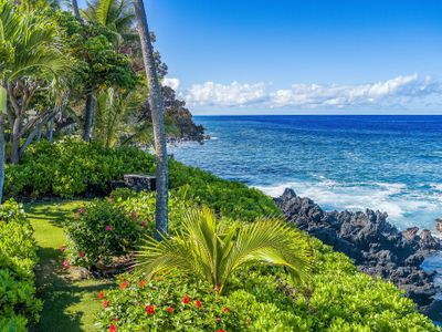 Oceanfront with amazing sunsets!