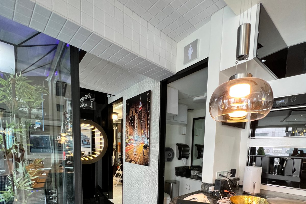 Luxury Party Apartment