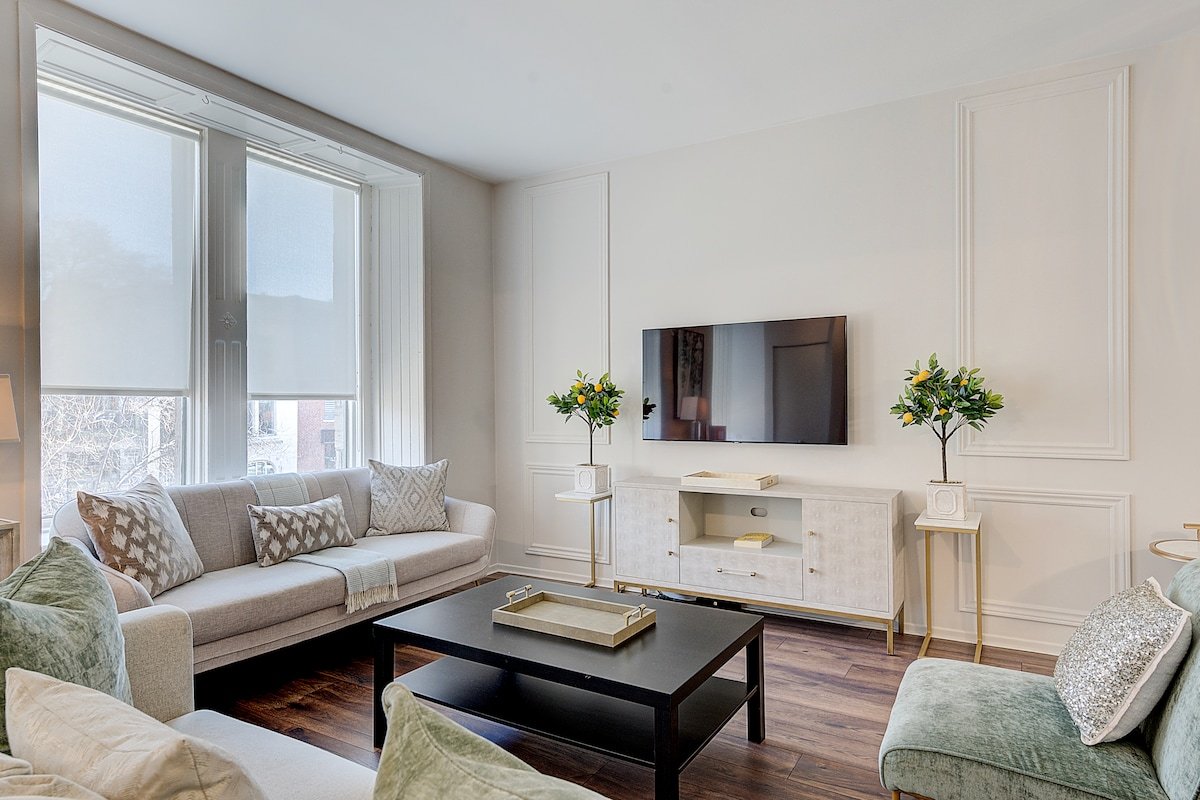 Luxury Gem – Townhouse in the plateau Mont-Royal gallery image 4