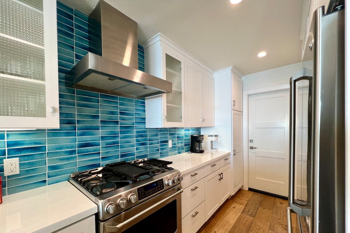 Malibu Waterfront Gallery + Private Beach Access gallery image 5