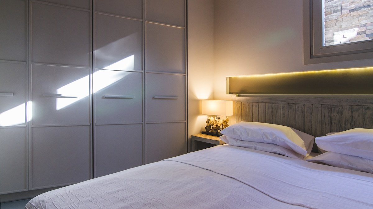 Superior – Acropolis Luxury 2-Bdr Suite gallery image 4