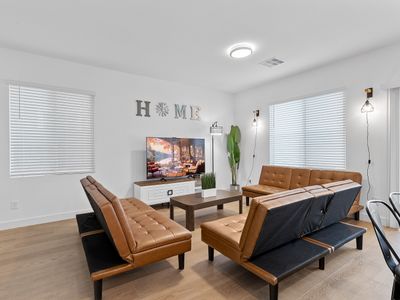 Holiday specials ｜Luxury Retreat: 5BR Home