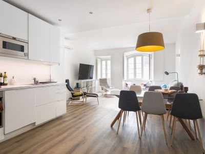 Cozy apartment in Amazing Location!