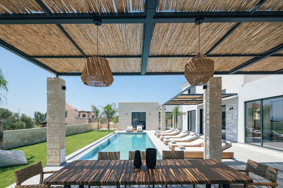 Ikritis Villa ΙI – 1,2Km to beach & sea views! gallery image 5