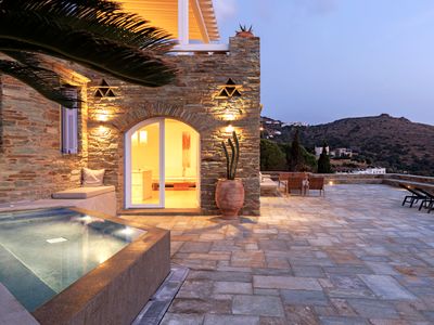 Beachfront Villa Gaia w/ Μajestic Sunset Views