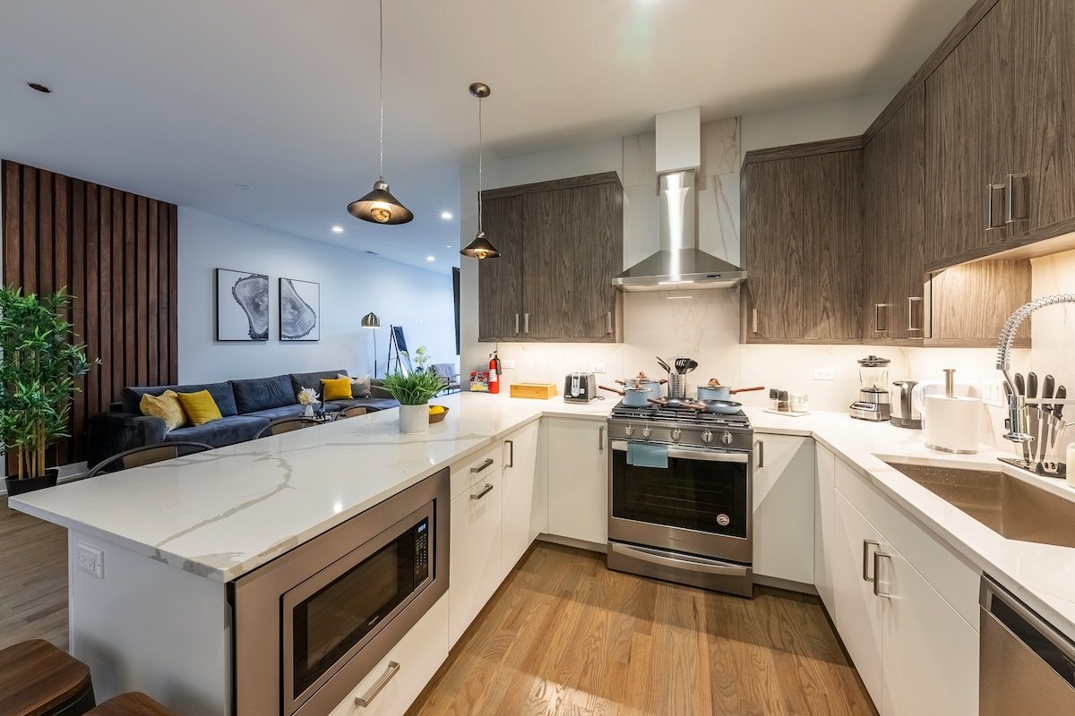 KING bed FREE P-Spot EV EZZY Accessible NO stairs gallery image 5