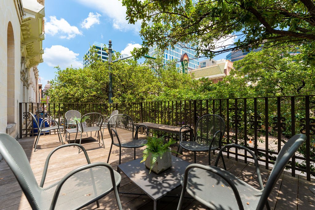 Luxury Stay | Views, Game Room & Chef’s Kitchen gallery image 3