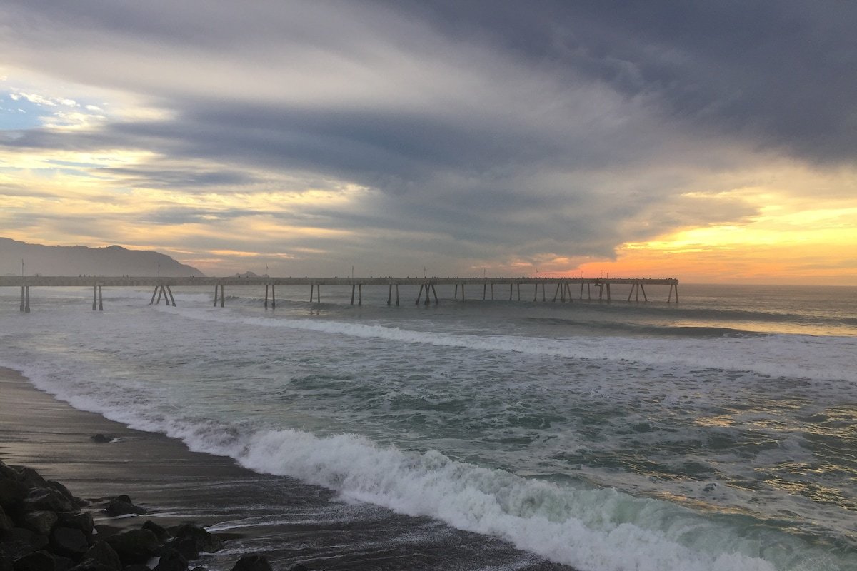 Ocean front 6000 sq House gallery image 3