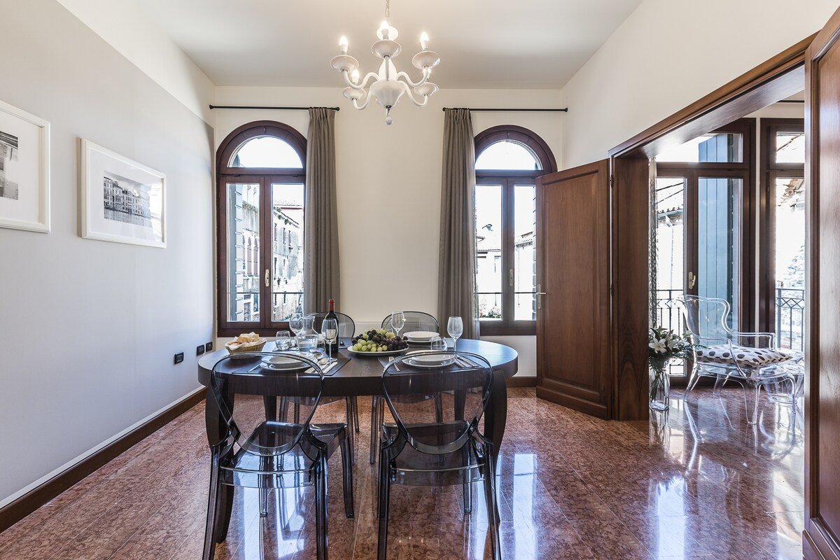 Ca’ Del Monastero 1 Apartment for 4 Guests! gallery image 4