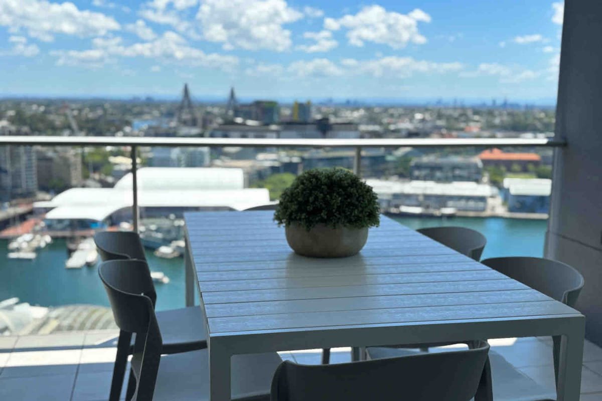 CBD Harbourview Three Bedrooms Penthhouse gallery image 4