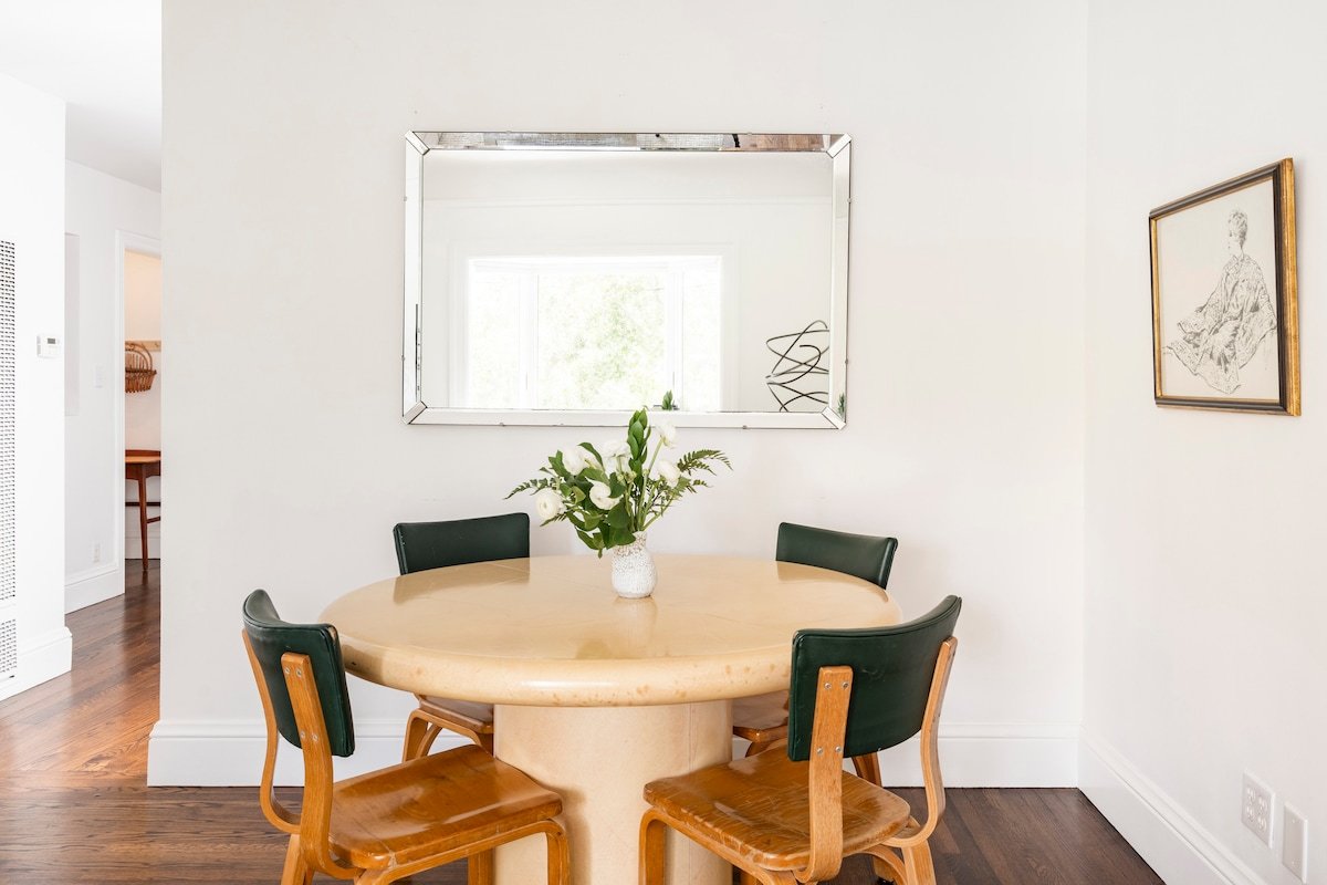 Mish Mish—sunshine central with garage parking gallery image 4