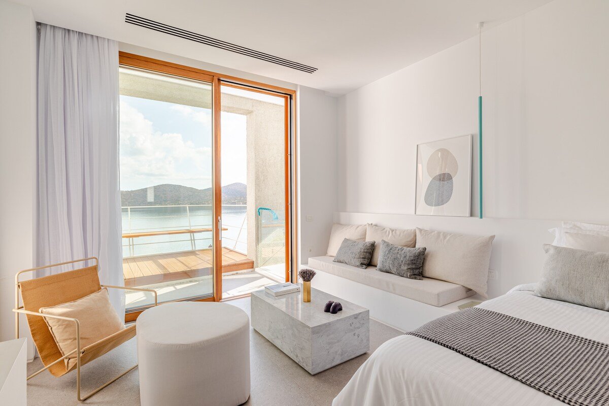 Villa Mimaze Minimalist Living gallery image 5