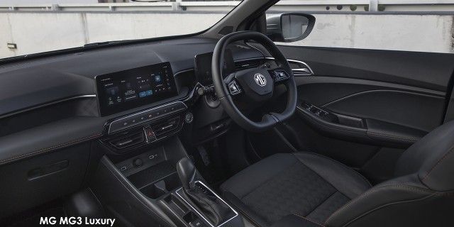 MG MG3 1.5 LUX HYBRID A/T - 6 
