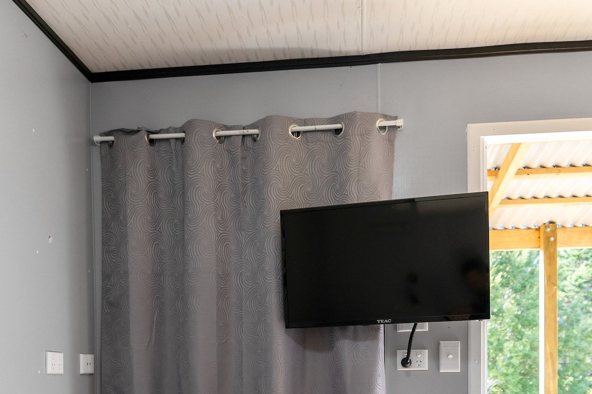 Nurses Quarters 4 ensuite cabins gallery image 4