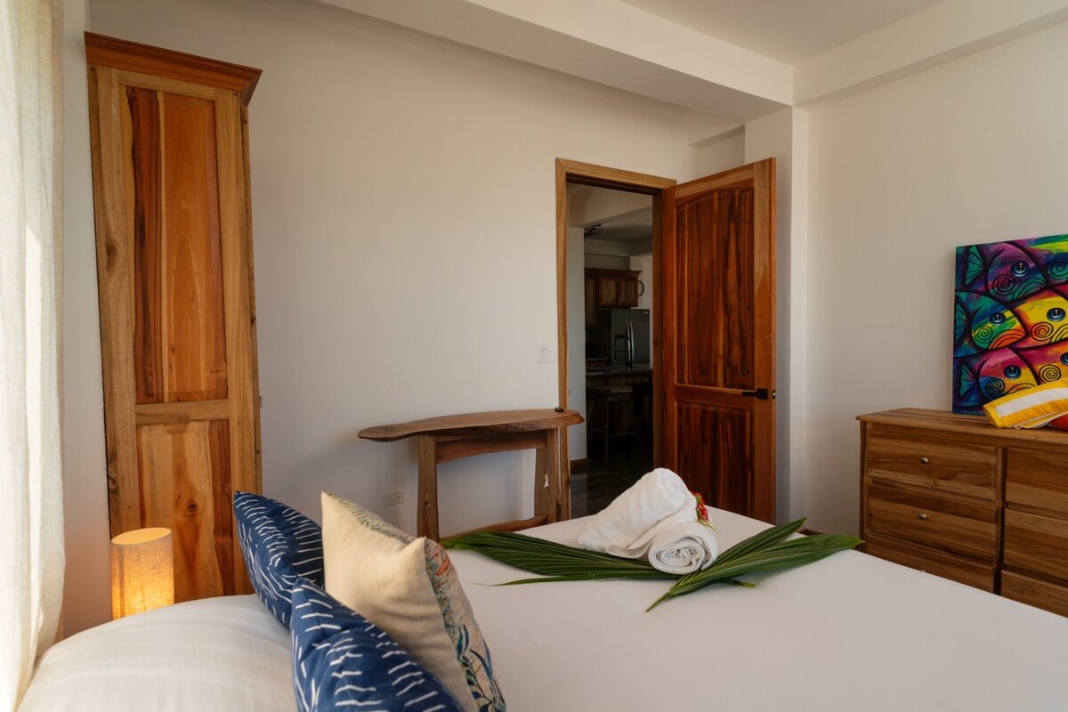 3BD 2BA Penthouse Villa at Sandy Feet Beach Resort gallery image 5