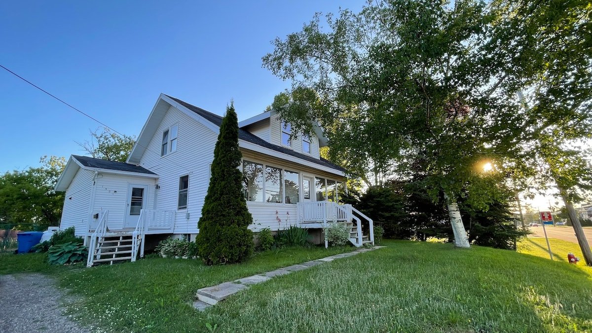 Bright House Near Parks+Trail -7 Rooms Full House gallery image 3