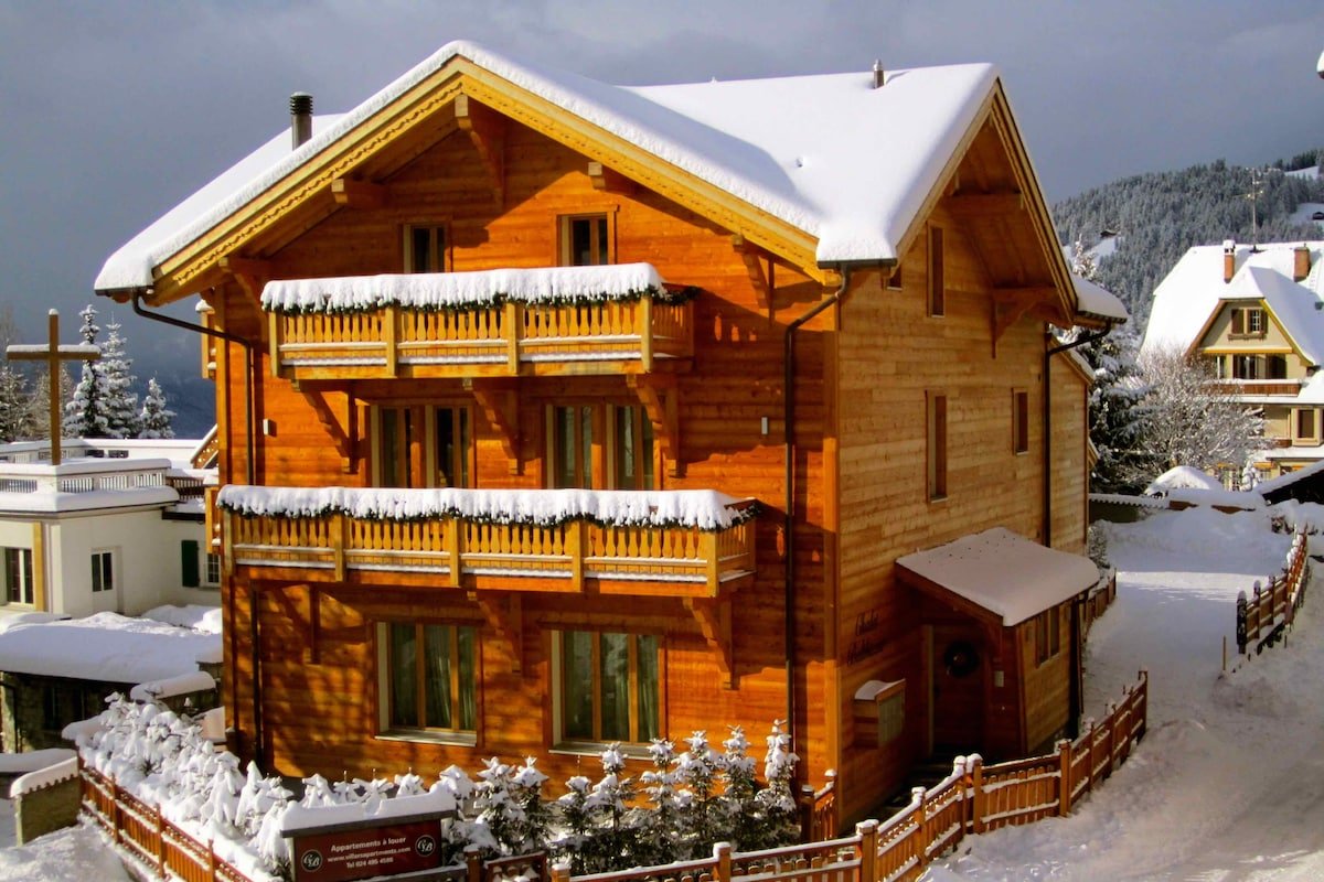 Chalet Balthazar 3 – Central Villars, Garden ★★★★★ gallery image 2