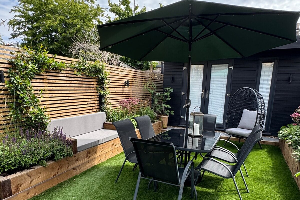 Big Luxury Home & Garden, 30 mins to Oxford Circus gallery image 4