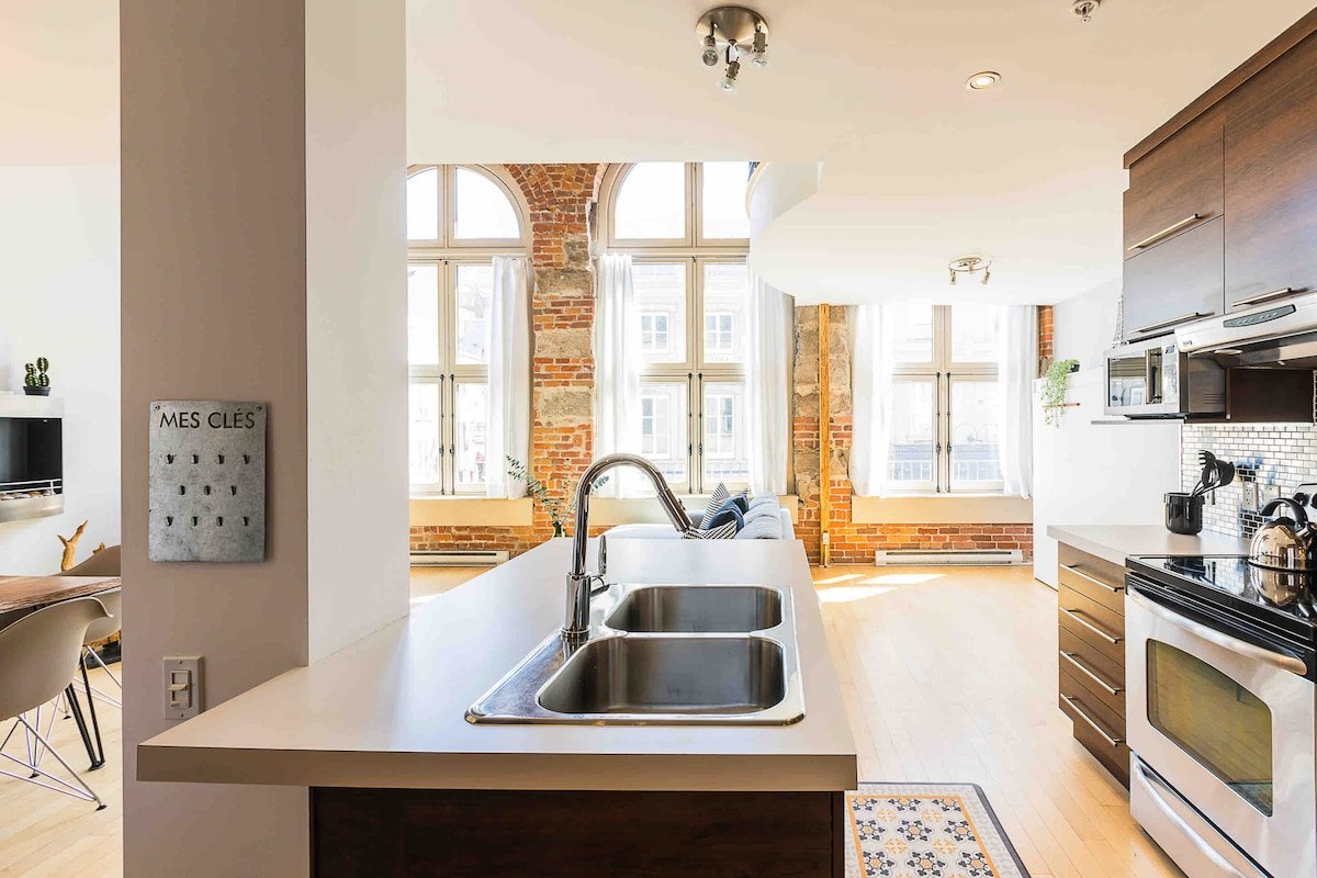 LOFTS ST JEAN, Old Quebec 2 baths, sleeps 6 gallery image 3
