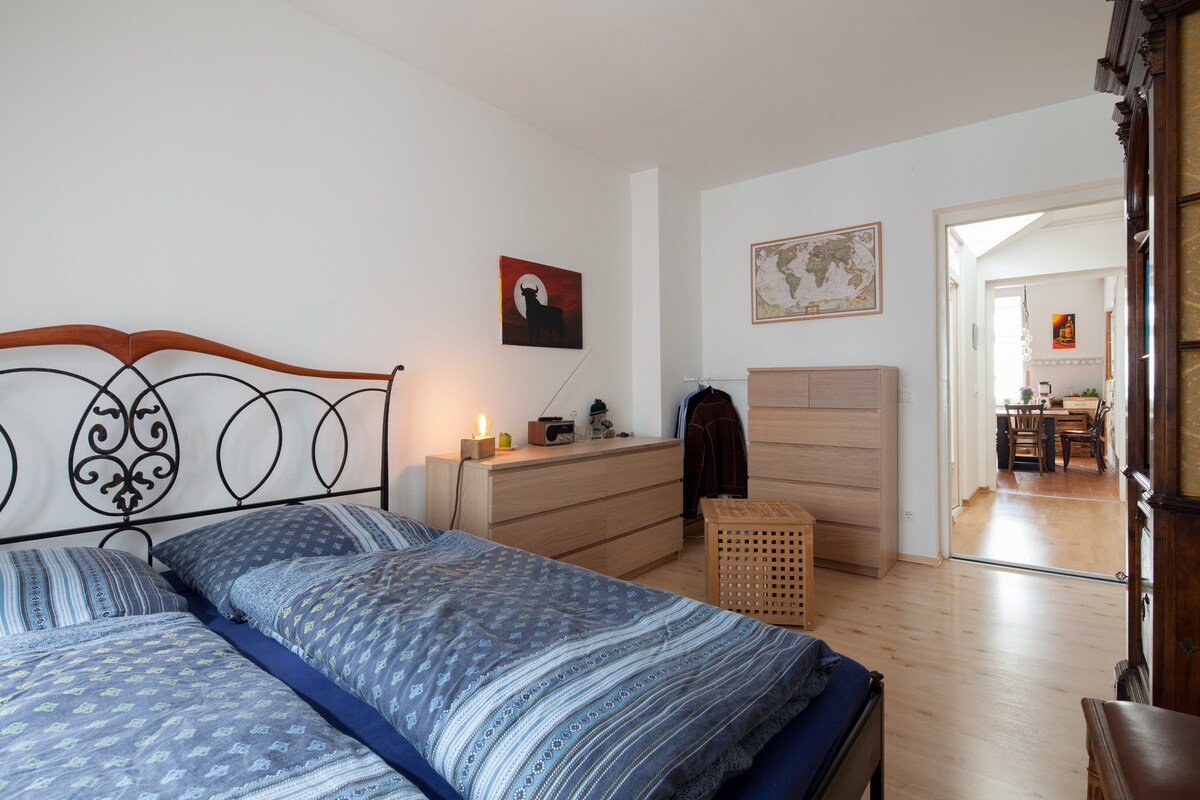 Gallery Apartment Very Centrally Located gallery image 5