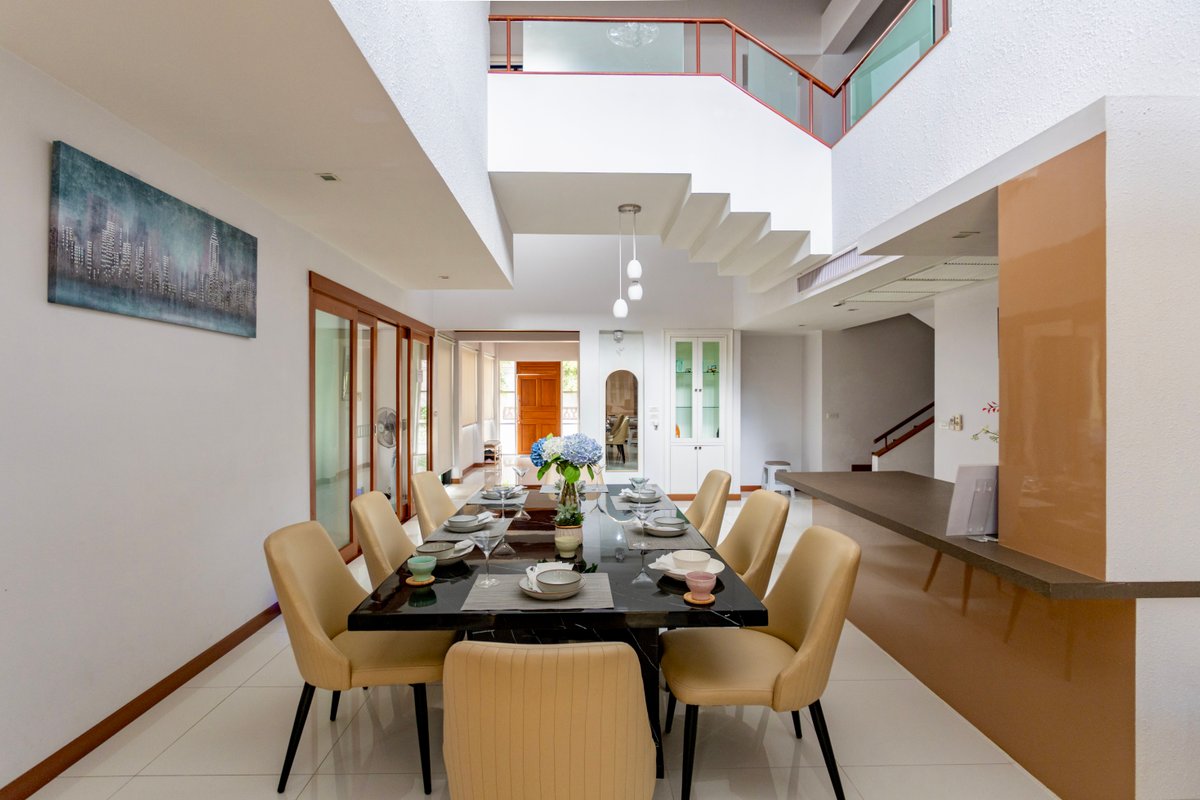 Sukhumvit Thonglor25 Swimming pool Villa素坤逸铜锣泳池别墅