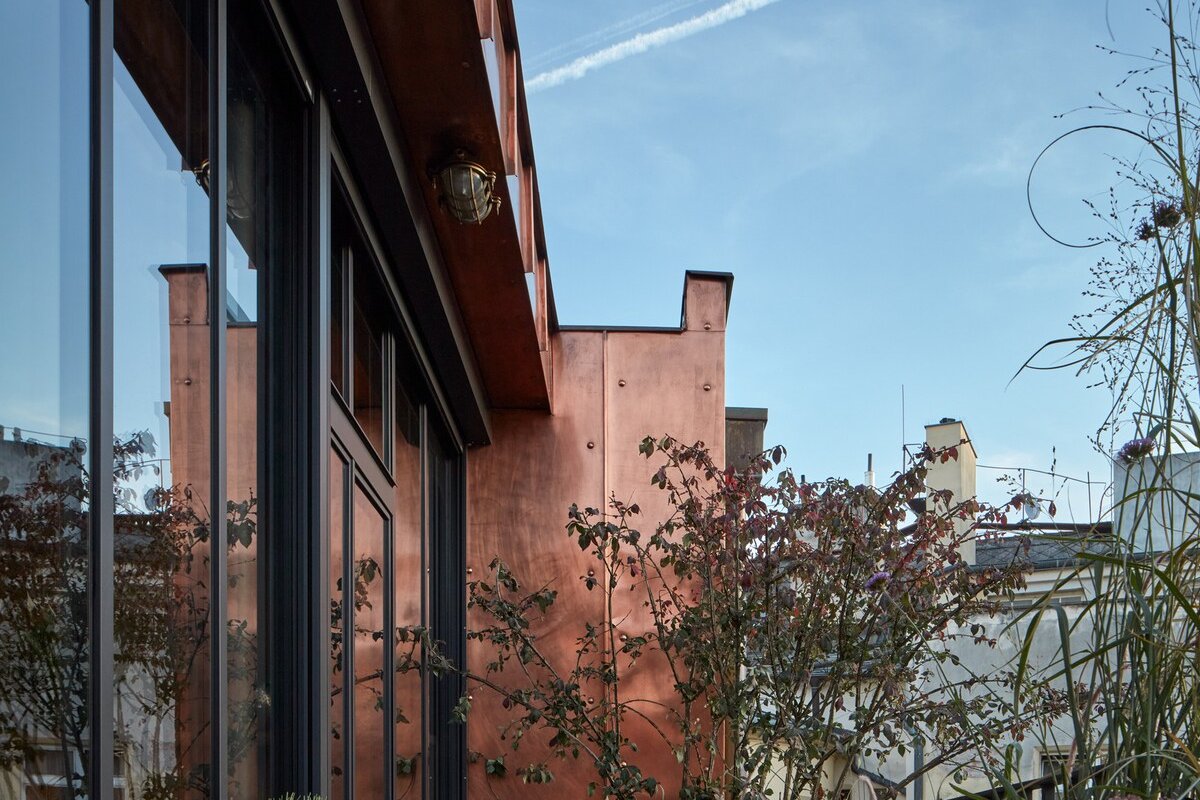 The Emerald – Joy | 2BR Top Floor Flat & Terrace gallery image 3