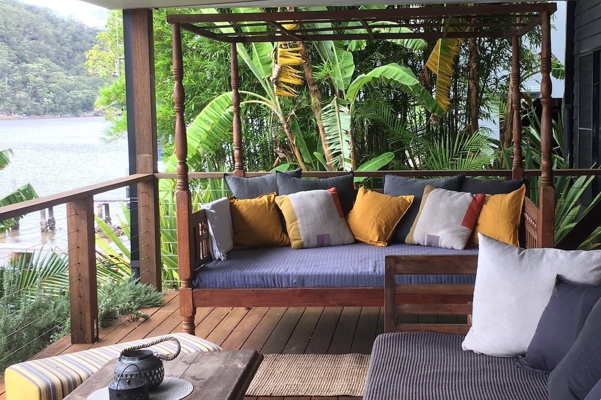 Julians On Coba . Waterfront . Hawkesbury River gallery image 4