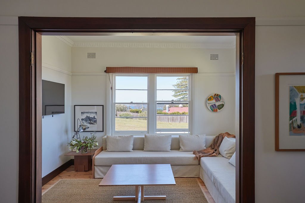 Cosy 3 Bedroom Cottage with Harbour Views