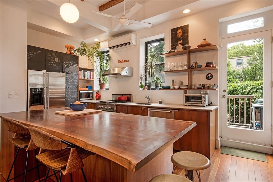 Shared Apartment in Brooklyn Brownstone gallery image 2