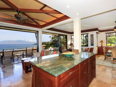 Luxury Corner Condo -Makena Surf #E-206