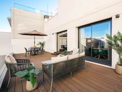 GYA – Terrace, 2 Bathrooms, In the Center, Enjoy!