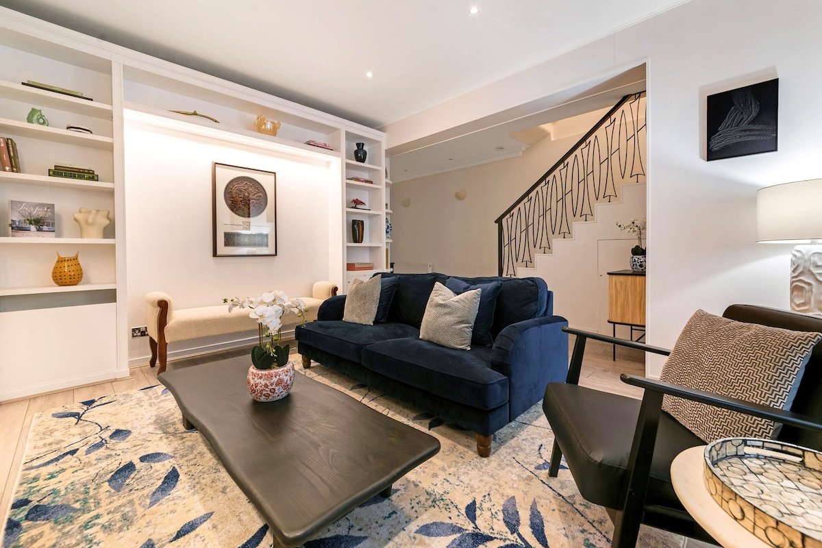 Spacious South Kensington Garden Flat gallery image 2