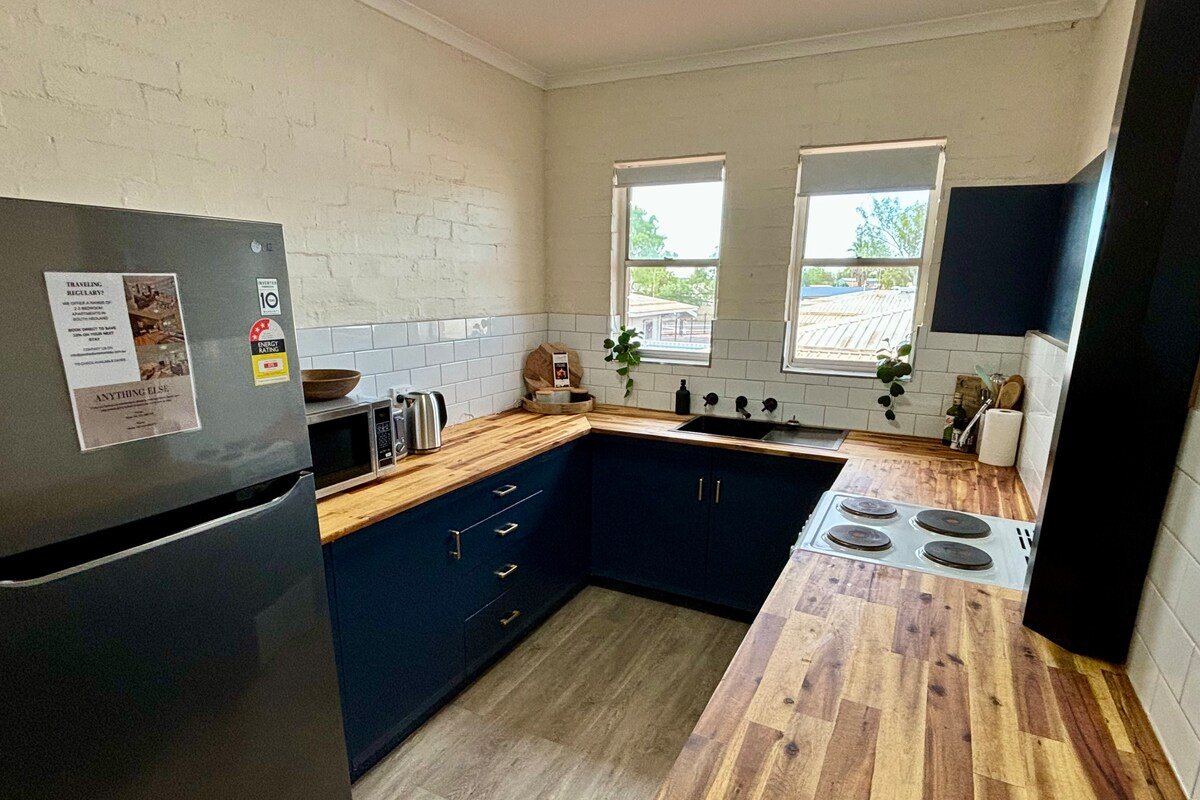 Stylish 3 Bedroom – Managers Apartment gallery image 4