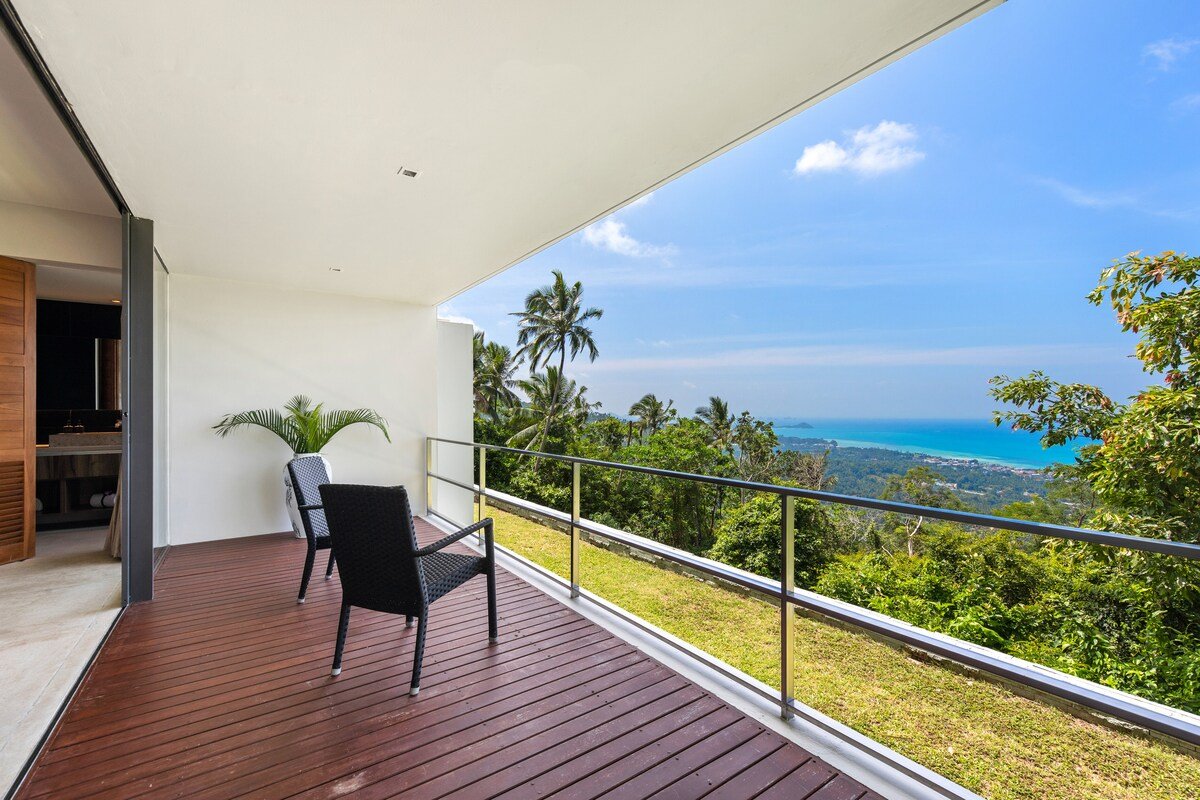 Expansive Family Villa with Pool | Villa Zest gallery image 5