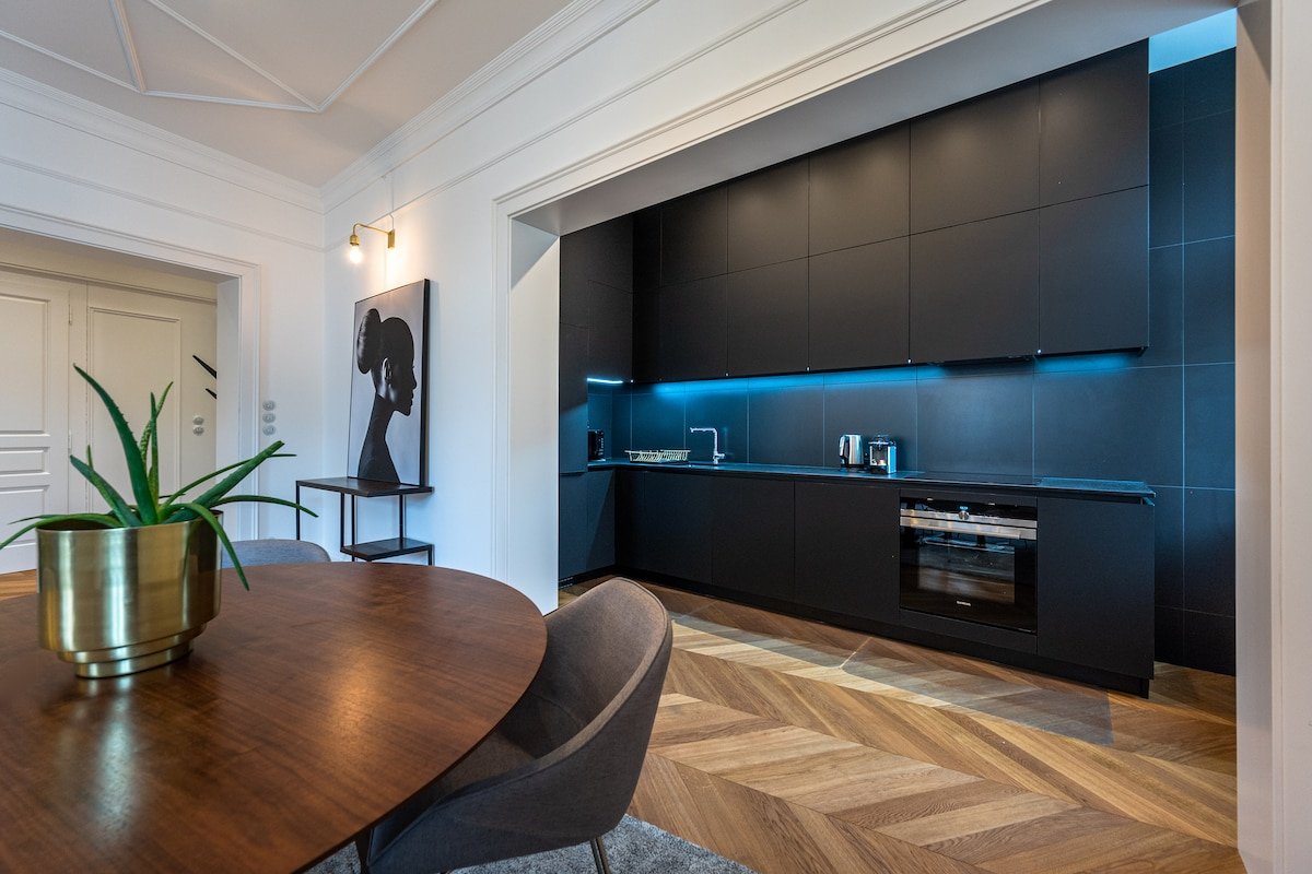 Luxury apartment with Prague castle view gallery image 3