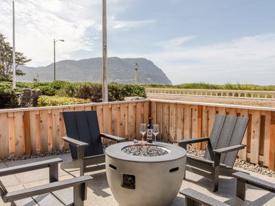 Oceanfront Monthly Stay | Modern Condo + Fire Pit