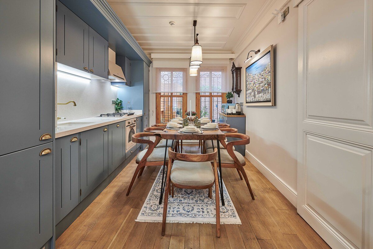 4BR/3 Bath Ottoman House w free Airport transfer!* gallery image 4