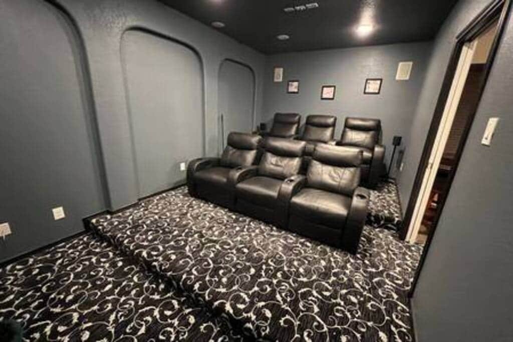 Home Theater, Game Room and Close to Everything! gallery image 2