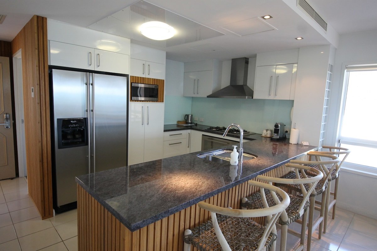 Halekai – “By the Ocean” gallery image 5