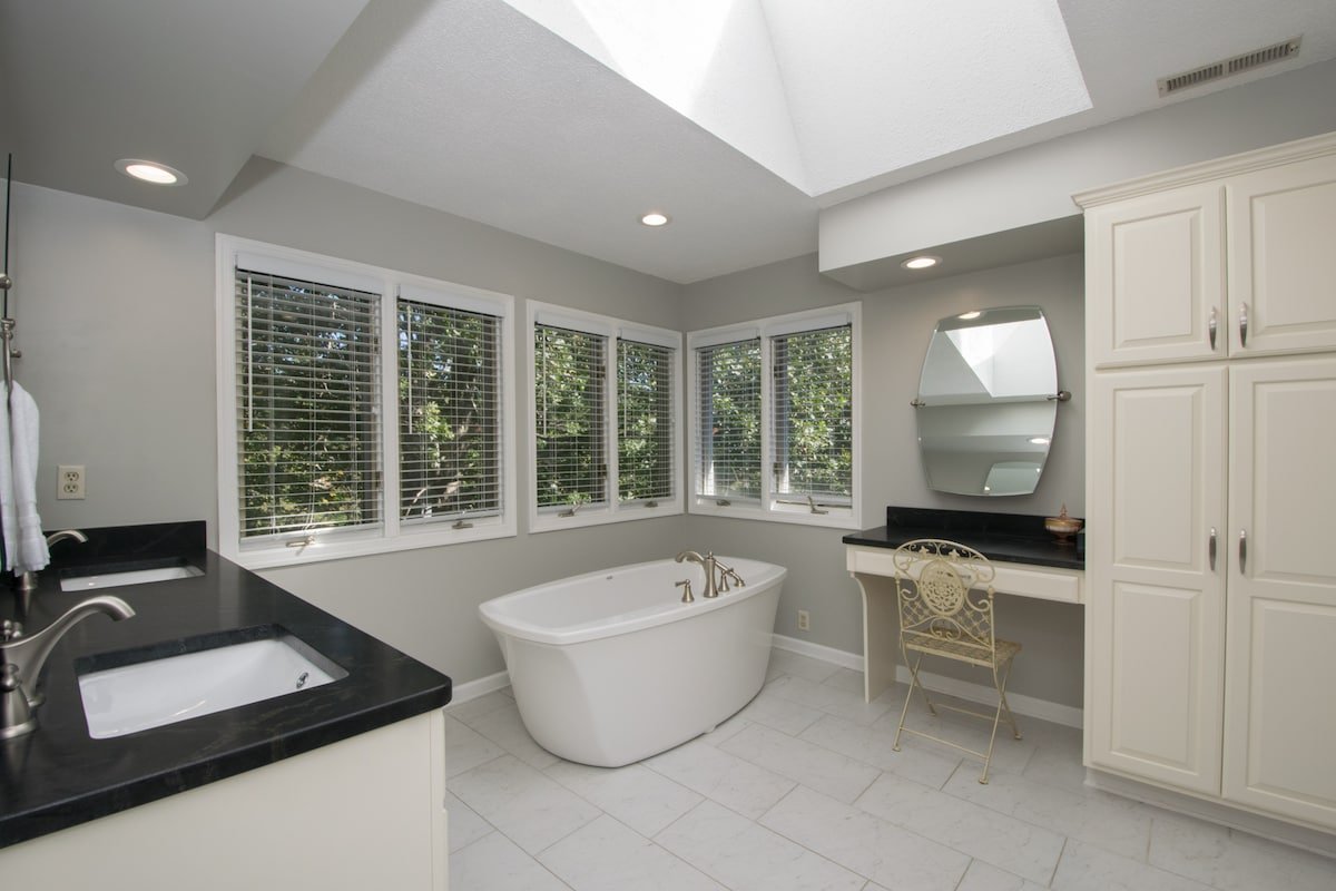 Asheville Mountain Home 5 BDRM Dog Frndly, Hot Tub gallery image 4