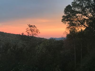 Mountain views close to everything in Asheville!