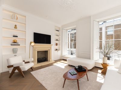 Luxurious 3 Bedroom Apartment in Chelsea