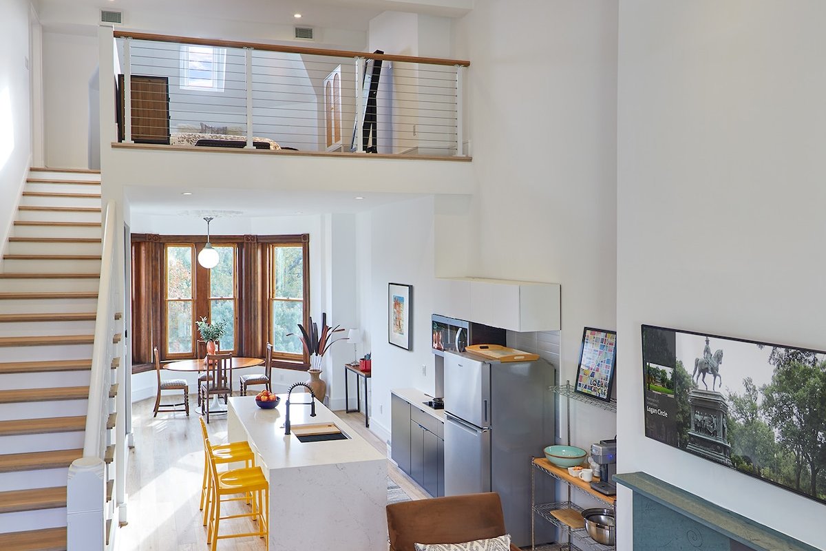 Modern 2BR Treetop Oasis on Historic Logan Circle gallery image 3