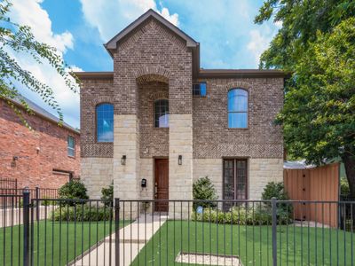 Luxury Living – Uptown Dallas – Sleeps 8!