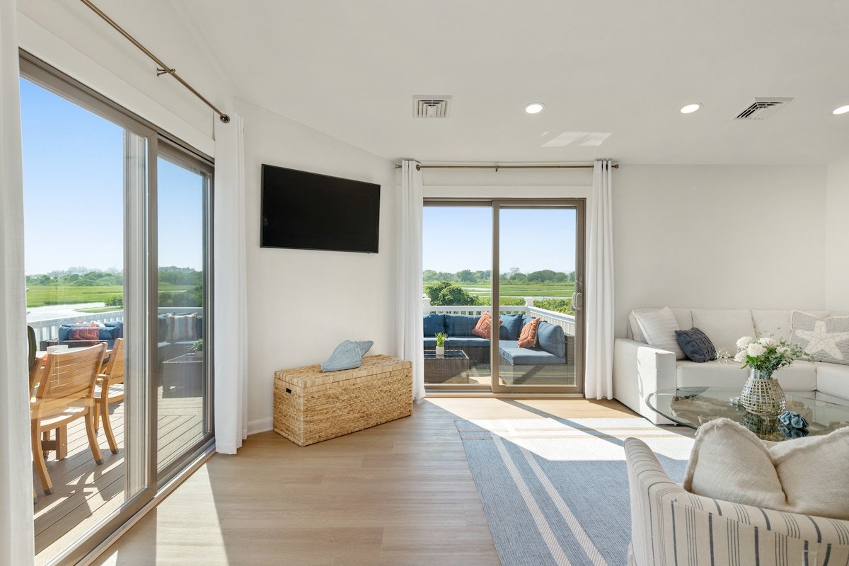 Water’s Edge Beach Haven gallery image 3